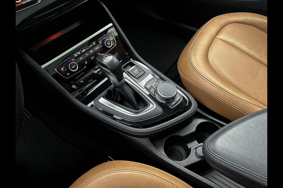 BMW 2 Serie Active Tourer 218i High Executive Automaat (PANORAMADAK, STOELVERWARMING, HEAD-UP, CAMERA, DEALER ONDERHOUDEN)
