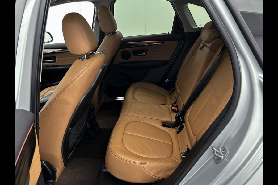 BMW 2 Serie Active Tourer 218i High Executive Automaat (PANORAMADAK, STOELVERWARMING, HEAD-UP, CAMERA, DEALER ONDERHOUDEN)