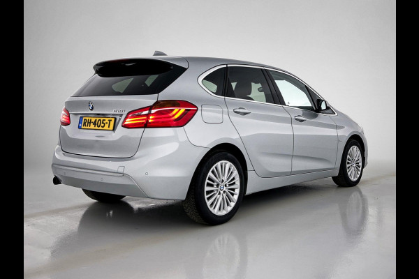 BMW 2 Serie Active Tourer 218i High Executive Automaat (PANORAMADAK, STOELVERWARMING, HEAD-UP, CAMERA, DEALER ONDERHOUDEN)