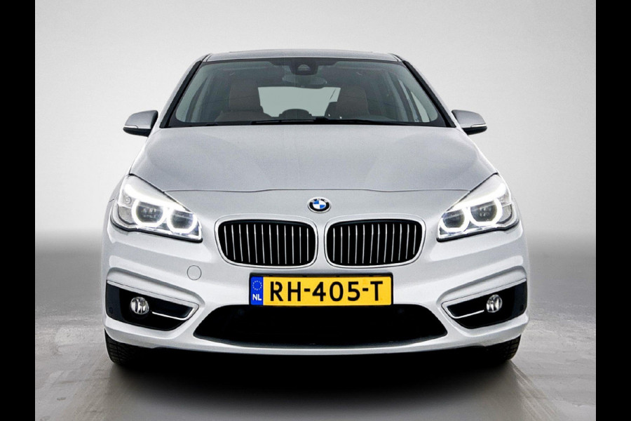 BMW 2 Serie Active Tourer 218i High Executive Automaat (PANORAMADAK, STOELVERWARMING, HEAD-UP, CAMERA, DEALER ONDERHOUDEN)