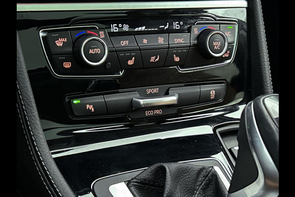 BMW 2 Serie Active Tourer 218i High Executive Automaat (PANORAMADAK, STOELVERWARMING, HEAD-UP, CAMERA, DEALER ONDERHOUDEN)