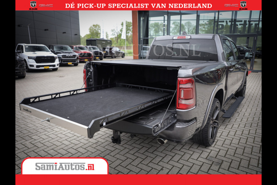 Dodge Ram 1500 SPORT | BOM VOL | 402PK HEMI 5,7 V8 | LUCHTVERING | BED SLIDE | PANO | ADAPTIVE CRUISE | 360 CAMERA | EN VEEL MEER | DUBBELE CABINE | 5 PERSOONS | LAGE KM STAND | GRANITE |