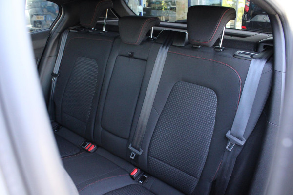 Ford Focus 1.5 EcoBoost ST Line X Business | Full LED | Trekhaak | Winterpack | Cruise Control | Climate Control | Navigatie | B&O Audio |
