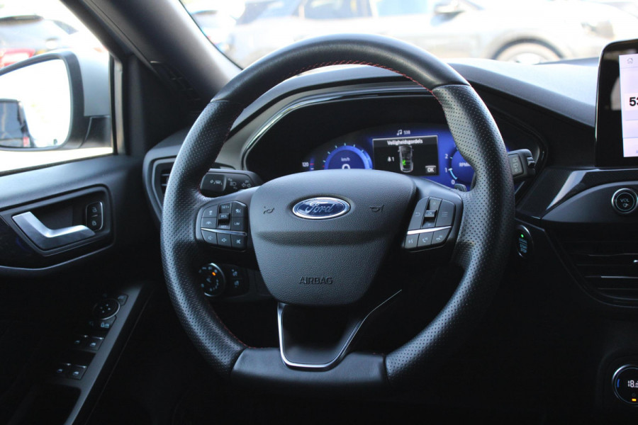 Ford Focus 1.5 EcoBoost ST Line X Business | Full LED | Trekhaak | Winterpack | Cruise Control | Climate Control | Navigatie | B&O Audio |