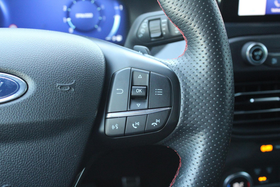 Ford Focus 1.5 EcoBoost ST Line X Business | Full LED | Trekhaak | Winterpack | Cruise Control | Climate Control | Navigatie | B&O Audio |