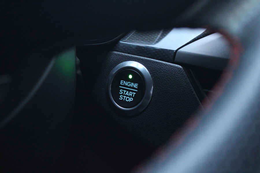 Ford Focus 1.5 EcoBoost ST Line X Business | Full LED | Trekhaak | Winterpack | Cruise Control | Climate Control | Navigatie | B&O Audio |