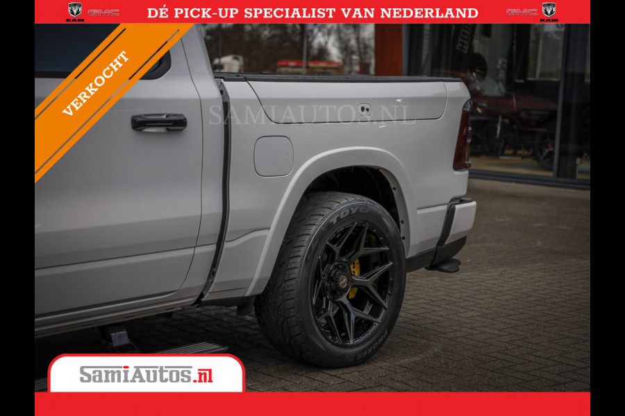 Dodge Ram 1500 LIMITED NIGHT H.O 540PK 706 Nm | XB9 | MASSAGE | BOM VOL | PW7 WHITE | CREW CAB | DUBBELE CABINE | GRIJSKENTEKEN | DE MEEST LUXUEUZE en BEGEERDE Pick-up VOORRAAD NR 2305 - 8549