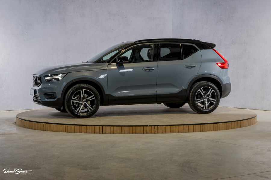 Volvo XC40 2.0 B4 R-Design | Memory | Cruise control | 360 camera | Apple carplay |