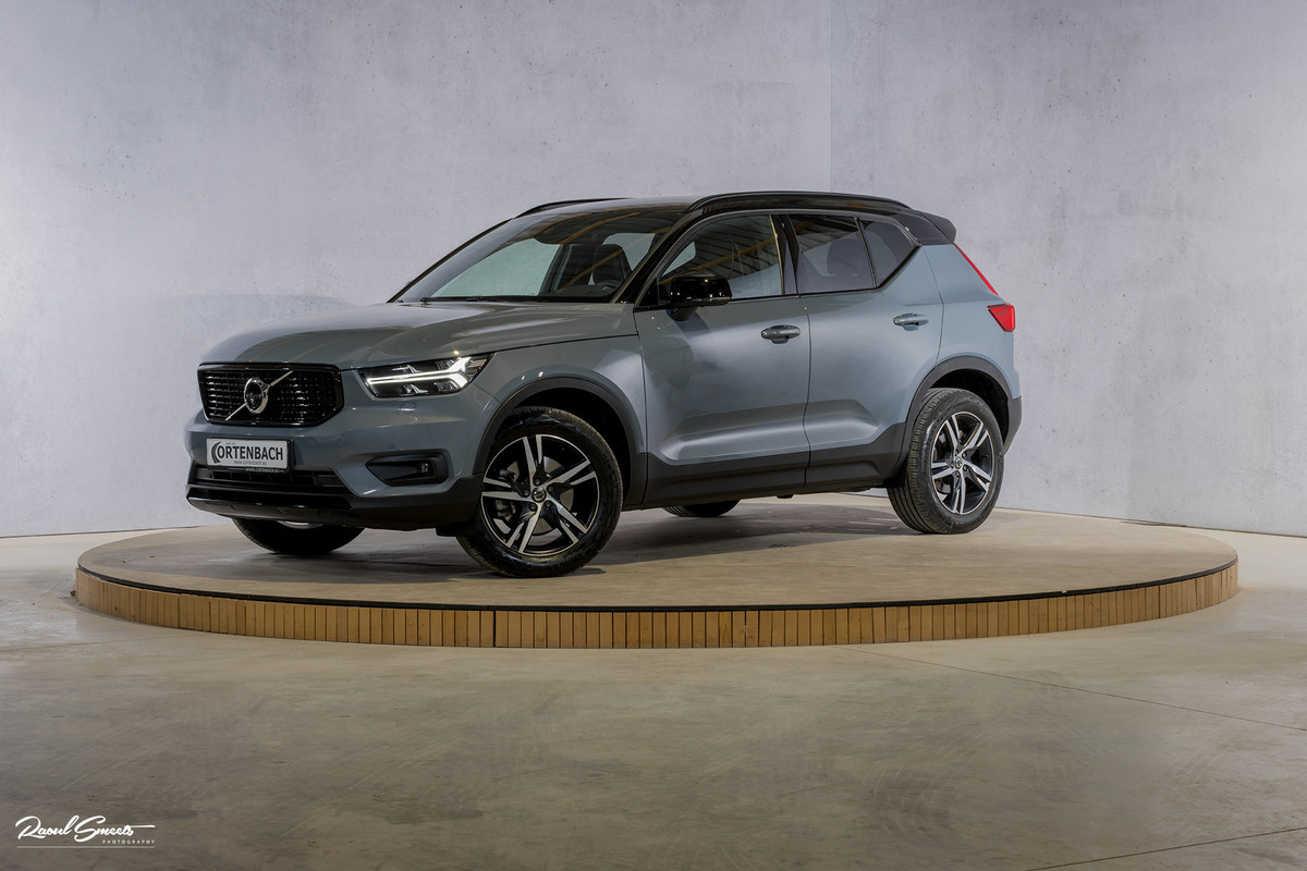 Volvo XC40 2.0 B4 R-Design | Memory | Cruise control | 360 camera | Apple carplay | Volvo XC40 2.0 B4 R-Design | Memory | Cruise control | 360 camera | Apple carplay |