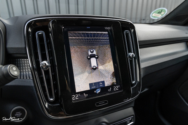 Volvo XC40 2.0 B4 R-Design | Memory | Cruise control | 360 camera | Apple carplay |
