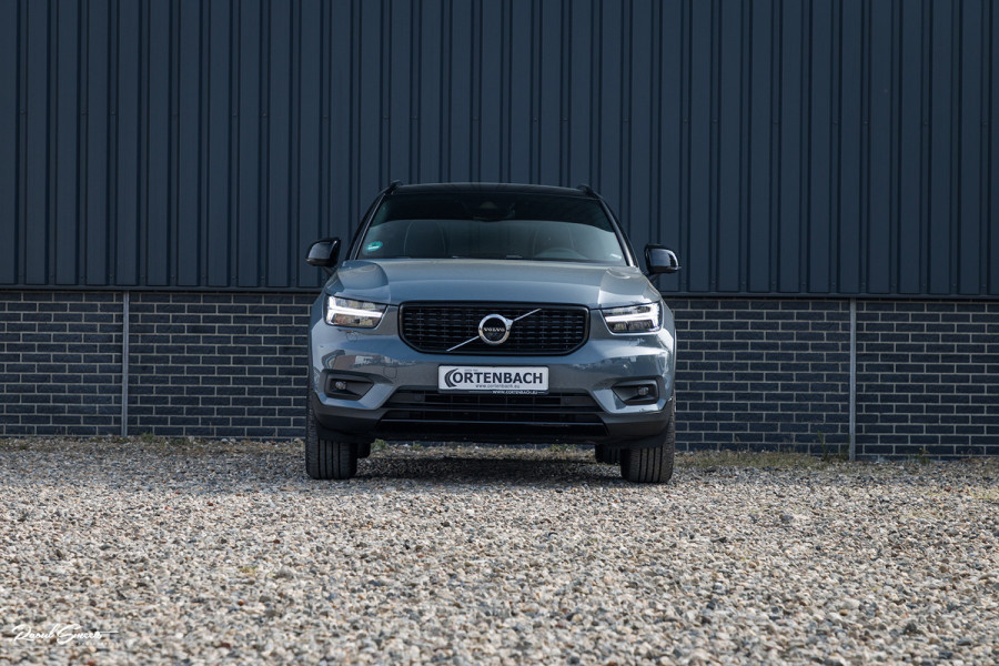 Volvo XC40 2.0 B4 R-Design | Memory | Cruise control | 360 camera | Apple carplay |
