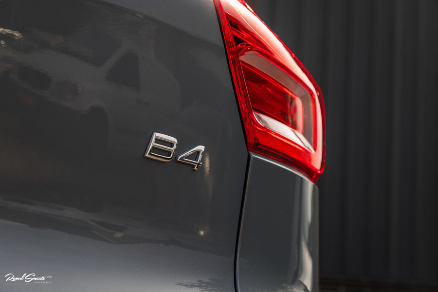 Volvo XC40 2.0 B4 R-Design | Memory | Cruise control | 360 camera | Apple carplay |