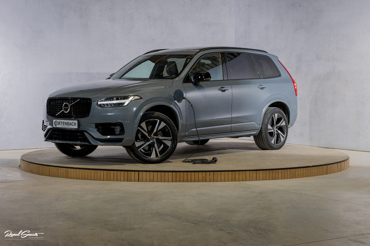 Volvo XC90 2.0 T8 Recharge AWD Plus Dark | Long Range | Zwenkbare trekhaak | Panorama dak | Adaptieve cruise | Harman Kardon | Memory | Volvo XC90 2.0 T8 Recharge AWD Plus Dark | Long Range | Zwenkbare trekhaak | Panorama dak | Adaptieve cruise | Harman Kardon | Memory |