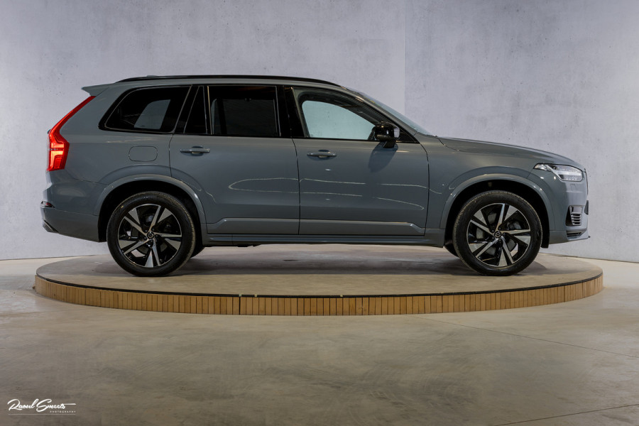 Volvo XC90 2.0 T8 Recharge AWD Plus Dark | Long Range | Zwenkbare trekhaak | Panorama dak | Adaptieve cruise | Harman Kardon | Memory |