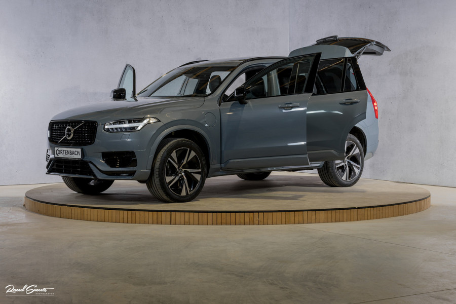 Volvo XC90 2.0 T8 Recharge AWD Plus Dark | Long Range | Zwenkbare trekhaak | Panorama dak | Adaptieve cruise | Harman Kardon | Memory |