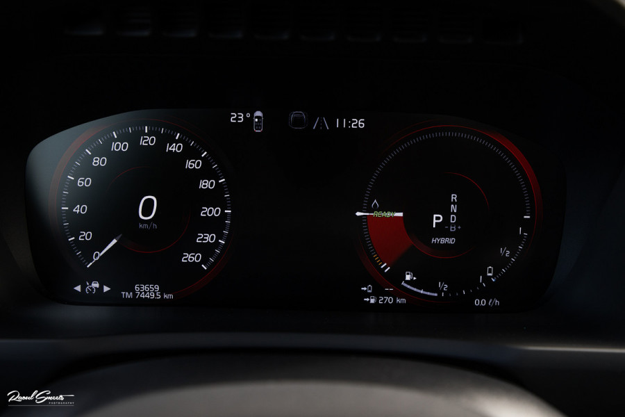 Volvo XC90 2.0 T8 Recharge AWD Plus Dark | Long Range | Zwenkbare trekhaak | Panorama dak | Adaptieve cruise | Harman Kardon | Memory |
