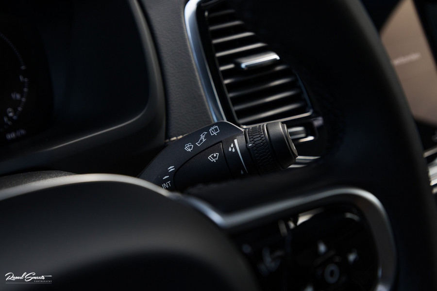 Volvo XC90 2.0 T8 Recharge AWD Plus Dark | Long Range | Zwenkbare trekhaak | Panorama dak | Adaptieve cruise | Harman Kardon | Memory |