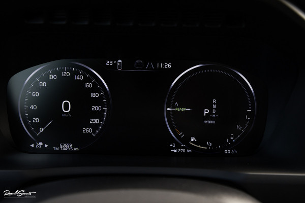 Volvo XC90 2.0 T8 Recharge AWD Plus Dark | Long Range | Zwenkbare trekhaak | Panorama dak | Adaptieve cruise | Harman Kardon | Memory |