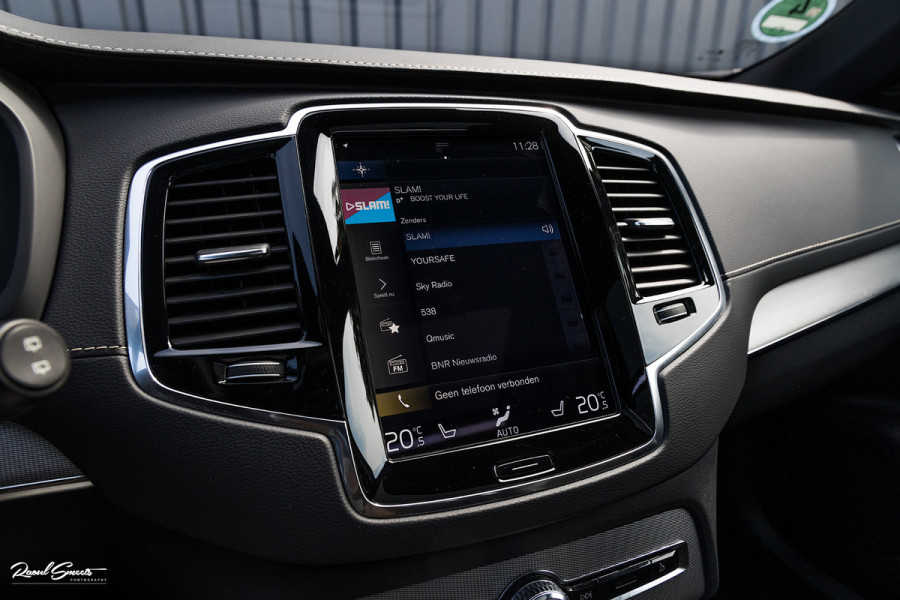 Volvo XC90 2.0 T8 Recharge AWD Plus Dark | Long Range | Zwenkbare trekhaak | Panorama dak | Adaptieve cruise | Harman Kardon | Memory |