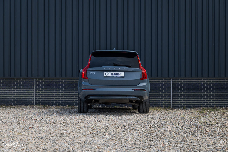 Volvo XC90 2.0 T8 Recharge AWD Plus Dark | Long Range | Zwenkbare trekhaak | Panorama dak | Adaptieve cruise | Harman Kardon | Memory |