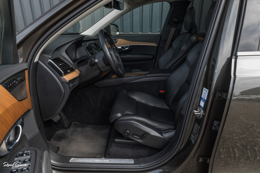 Volvo XC90 2.0 T8 Recharge AWD Plus Bright | Long Range | Zwenkbare trekhaak | Panorama dak | Harman Kardon | Adaptieve cruise | Memory |