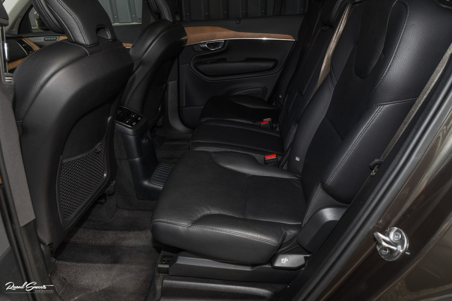 Volvo XC90 2.0 T8 Recharge AWD Plus Bright | Long Range | Zwenkbare trekhaak | Panorama dak | Harman Kardon | Adaptieve cruise | Memory |