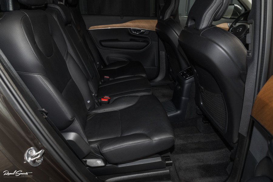 Volvo XC90 2.0 T8 Recharge AWD Plus Bright | Long Range | Zwenkbare trekhaak | Panorama dak | Harman Kardon | Adaptieve cruise | Memory |