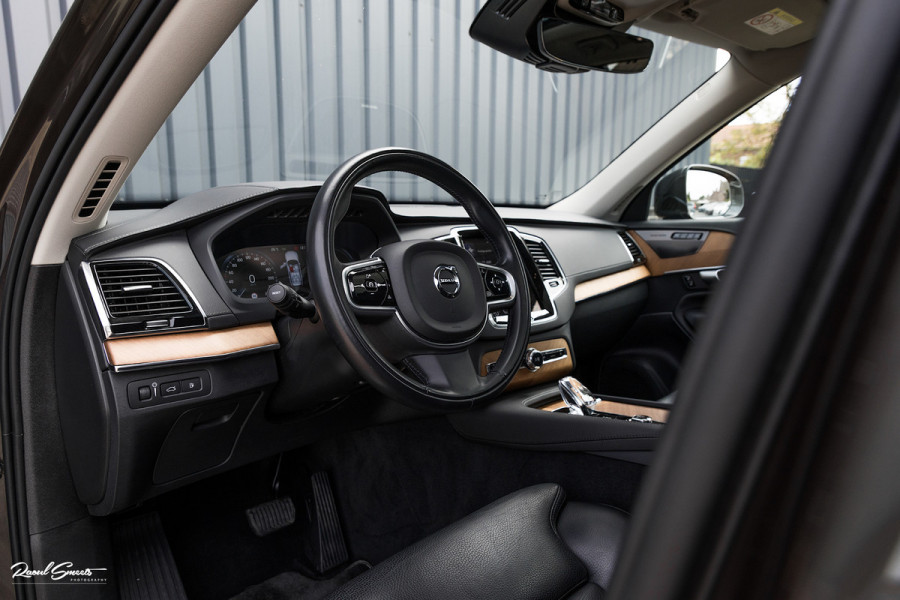 Volvo XC90 2.0 T8 Recharge AWD Plus Bright | Long Range | Zwenkbare trekhaak | Panorama dak | Harman Kardon | Adaptieve cruise | Memory |