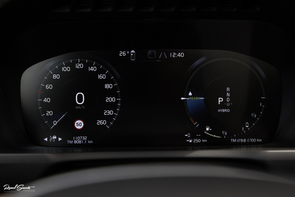 Volvo XC90 2.0 T8 Recharge AWD Plus Bright | Long Range | Zwenkbare trekhaak | Panorama dak | Harman Kardon | Adaptieve cruise | Memory |