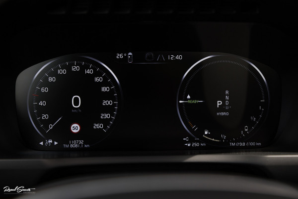 Volvo XC90 2.0 T8 Recharge AWD Plus Bright | Long Range | Zwenkbare trekhaak | Panorama dak | Harman Kardon | Adaptieve cruise | Memory |