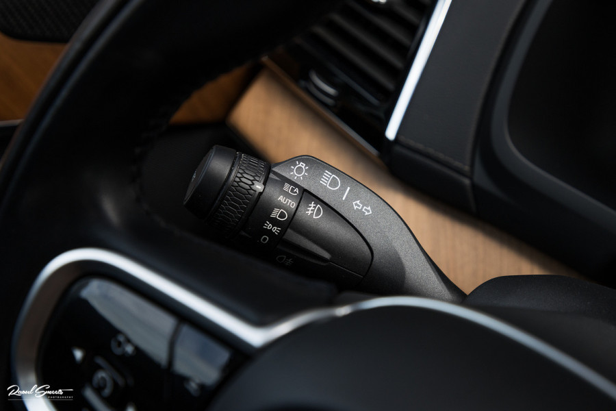 Volvo XC90 2.0 T8 Recharge AWD Plus Bright | Long Range | Zwenkbare trekhaak | Panorama dak | Harman Kardon | Adaptieve cruise | Memory |