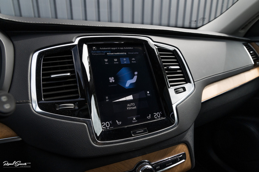 Volvo XC90 2.0 T8 Recharge AWD Plus Bright | Long Range | Zwenkbare trekhaak | Panorama dak | Harman Kardon | Adaptieve cruise | Memory |