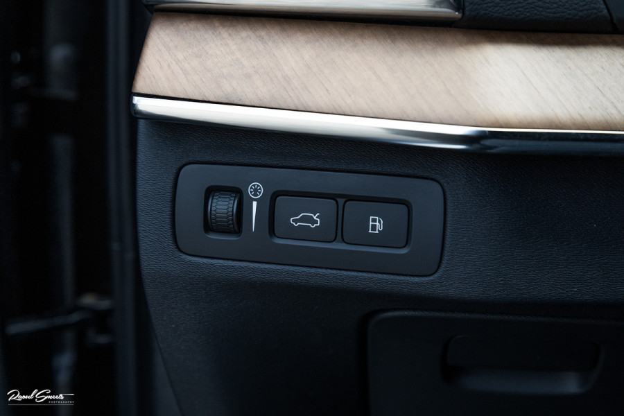 Volvo XC90 2.0 T8 Recharge AWD Plus Bright | Long Range | Zwenkbare trekhaak | Panorama dak | Harman Kardon | Adaptieve cruise | Memory |