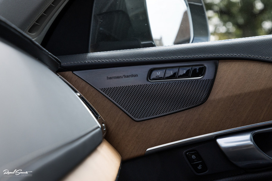 Volvo XC90 2.0 T8 Recharge AWD Plus Bright | Long Range | Zwenkbare trekhaak | Panorama dak | Harman Kardon | Adaptieve cruise | Memory |