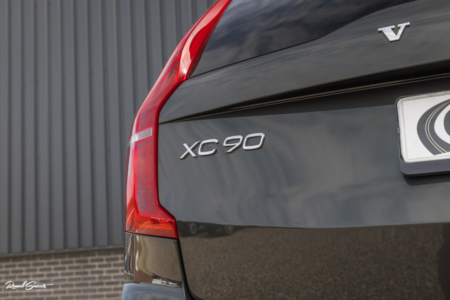 Volvo XC90 2.0 T8 Recharge AWD Plus Bright | Long Range | Zwenkbare trekhaak | Panorama dak | Harman Kardon | Adaptieve cruise | Memory |