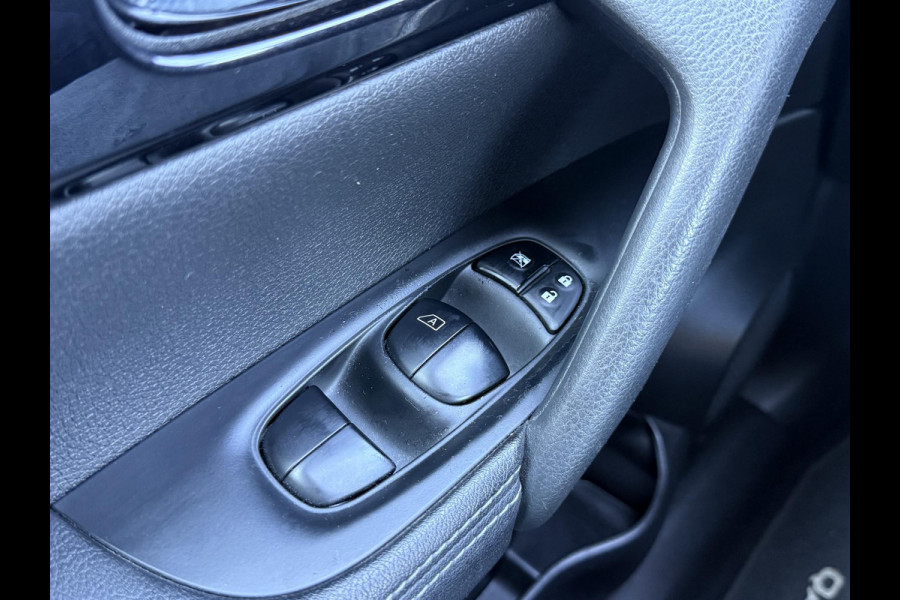 Nissan QASHQAI 1.2 Business Edition Panodak,Trekhaak,Navi,360 Camera,Stoelverwarming,Leder,116pk,Pdc V+A,Nieuwe Apk bij Aflevering