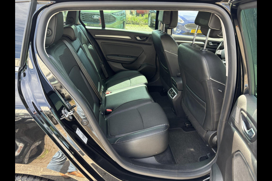 Renault MEGANE Estate 1.3 TCe Bose | Trekhaak | Half Leder | Navigatie