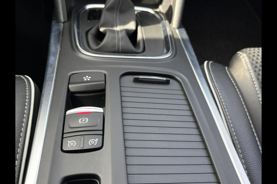 Renault MEGANE Estate 1.3 TCe Bose | Trekhaak | Half Leder | Navigatie