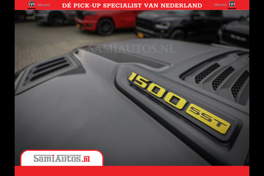 Dodge Ram 1500 Night Premium | Full Option | De Meest Luxe Pick-Up in zijn Klasse | Comfortabele Dubbele Cabine met Royale 5 Zitplaatsen | BPM vrij | Nu Leverbaar uit Voorraad | Voorraad Nr 2288 - 4952