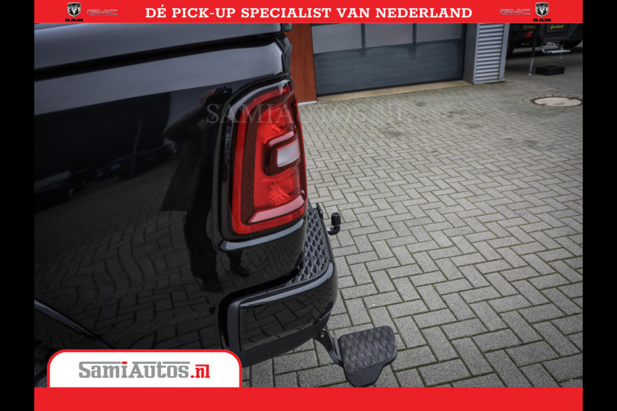 Dodge Ram 1500 Night Premium | Full Option | De Meest Luxe Pick-Up in zijn Klasse | Comfortabele Dubbele Cabine met Royale 5 Zitplaatsen | BPM vrij | Nu Leverbaar uit Voorraad | Voorraad Nr 2288 - 4952