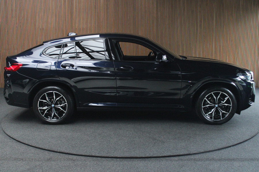 BMW X4 xDrive20i M-Sport HUD Leer Navi Camera ACC Laserlight Elektr. Achterklep Elektr. trekhaak Climate (3-zone) PDC LM velgen Fabrieksgarantie!