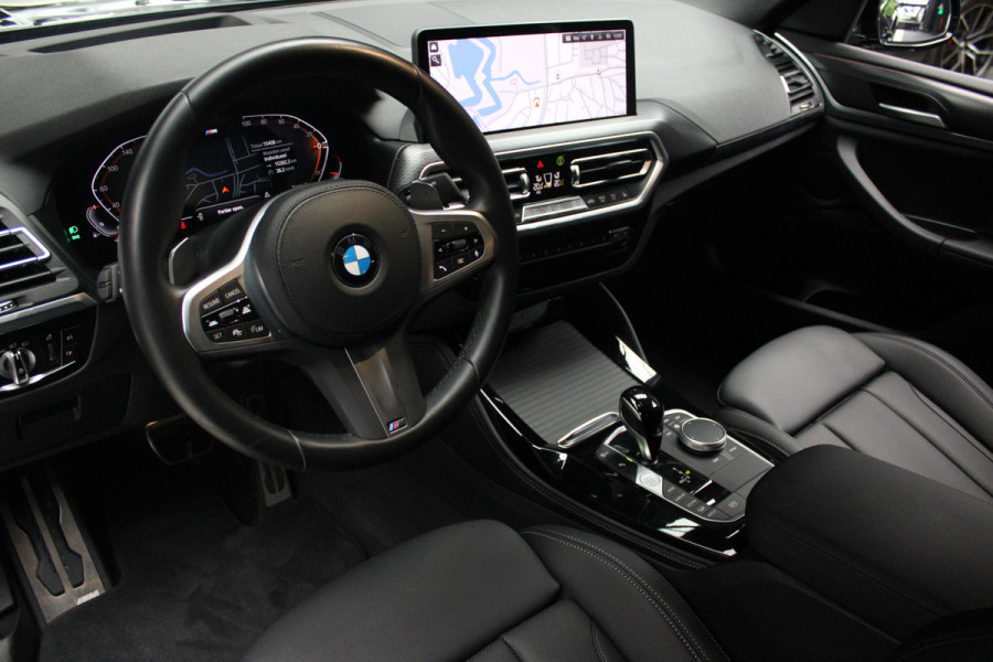 BMW X4 xDrive20i M-Sport HUD Leer Navi Camera ACC Laserlight Elektr. Achterklep Elektr. trekhaak Climate (3-zone) PDC LM velgen Fabrieksgarantie!