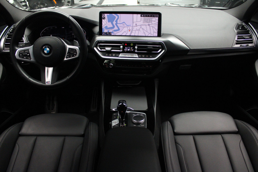 BMW X4 xDrive20i M-Sport HUD Leer Navi Camera ACC Laserlight Elektr. Achterklep Elektr. trekhaak Climate (3-zone) PDC LM velgen Fabrieksgarantie!
