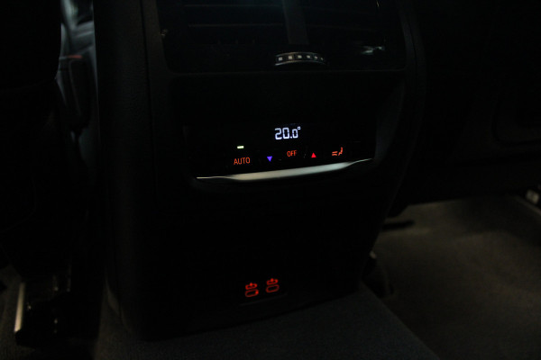 BMW X4 xDrive20i M-Sport HUD Leer Navi Camera ACC Laserlight Elektr. Achterklep Elektr. trekhaak Climate (3-zone) PDC LM velgen Fabrieksgarantie!