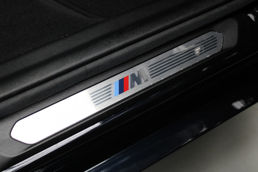 BMW X4 xDrive20i M-Sport HUD Leer Navi Camera ACC Laserlight Elektr. Achterklep Elektr. trekhaak Climate (3-zone) PDC LM velgen Fabrieksgarantie!
