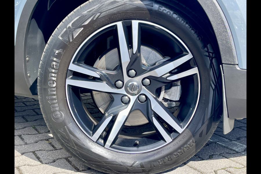 Volvo XC40 2.0 B4 R-Design | Trekhaak | CarPay | Camera | Keyless | LED | 18 inch