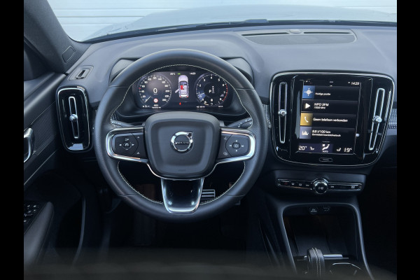 Volvo XC40 2.0 B4 R-Design | Trekhaak | CarPay | Camera | Keyless | LED | 18 inch