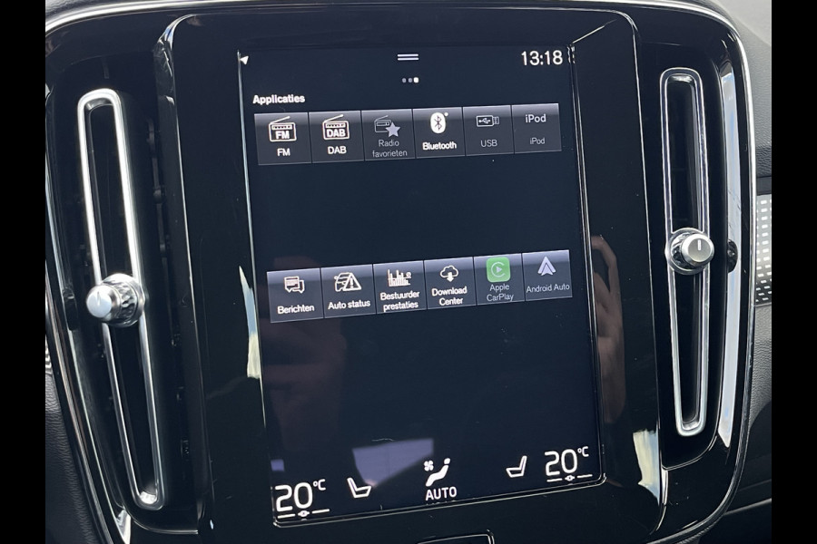 Volvo XC40 2.0 B4 R-Design | Trekhaak | CarPay | Camera | Keyless | LED | 18 inch