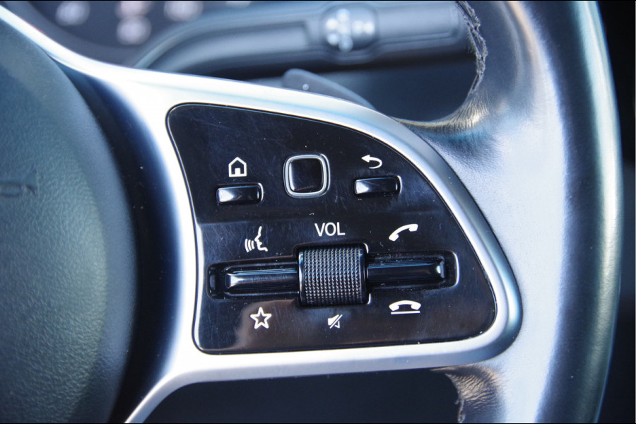 Mercedes-Benz Sprinter 319 3.0 CDI V6 L2H2 AUT. LED, LEDER, 3.5T TREKHAAK, ADAPT. CRUISE, 360 CAMERA, MBUX 10'', MISTLAMPEN, CLIMA, PARKEERSENSOREN, AP