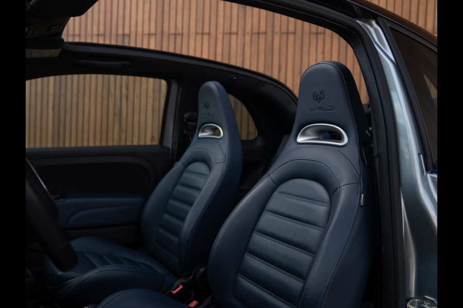 Abarth 695 C Rivale | Akrapovic | CarPlay | Handbak